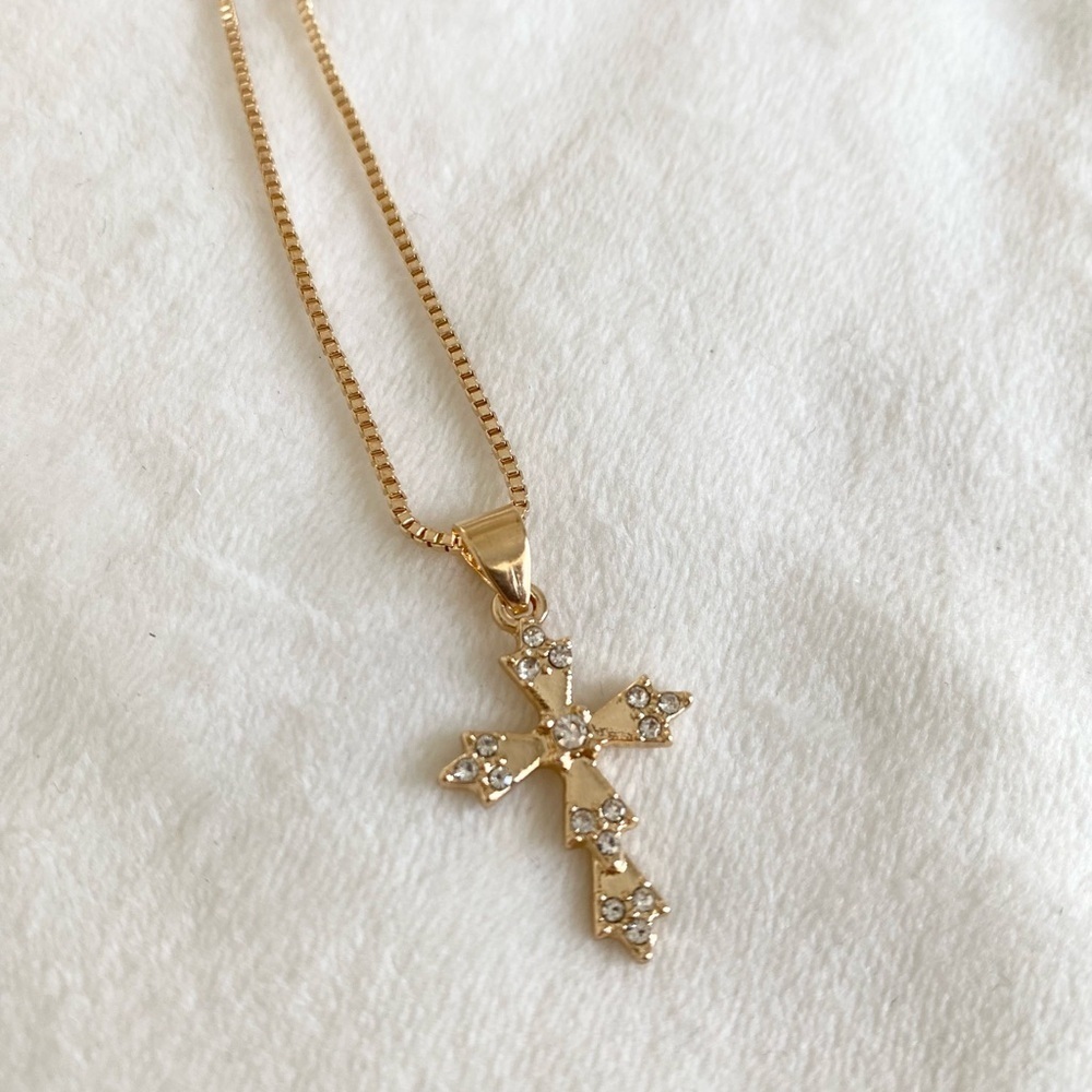 Gold Tone Cross Pendant Charm Necklace with Rhinestones New